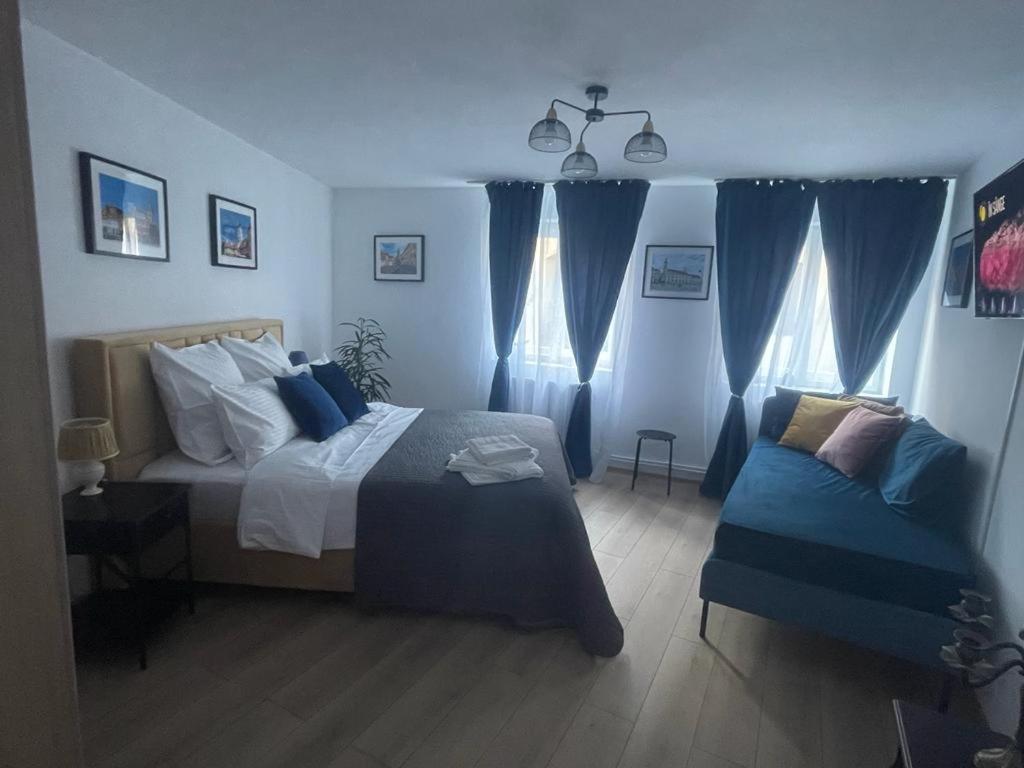 Sweet-Bombon Sibiu Apartment Bagian luar foto